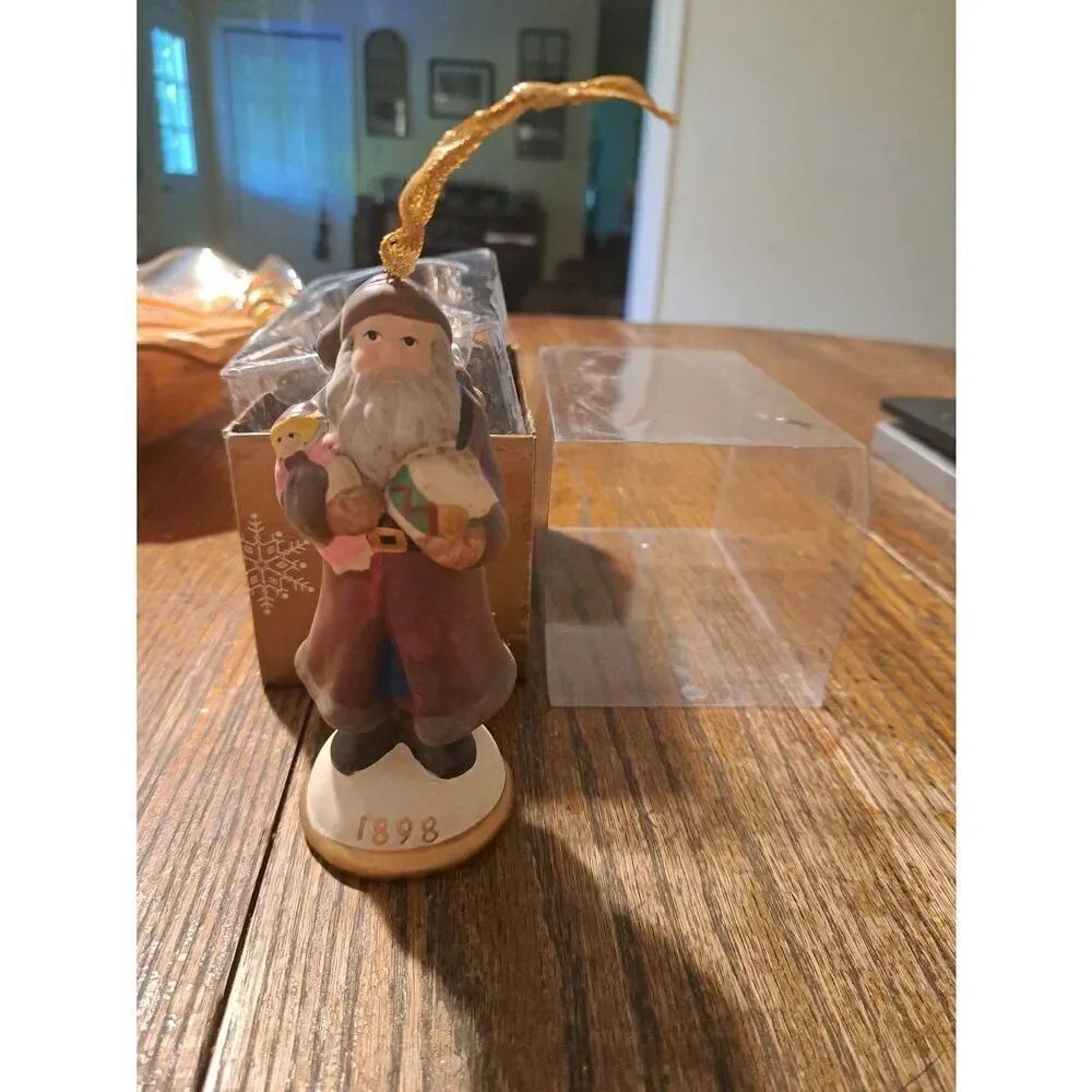 Vintage Traditions of Santa Kris Kringle 1898 Limited Edition 1099/6000 Ornament